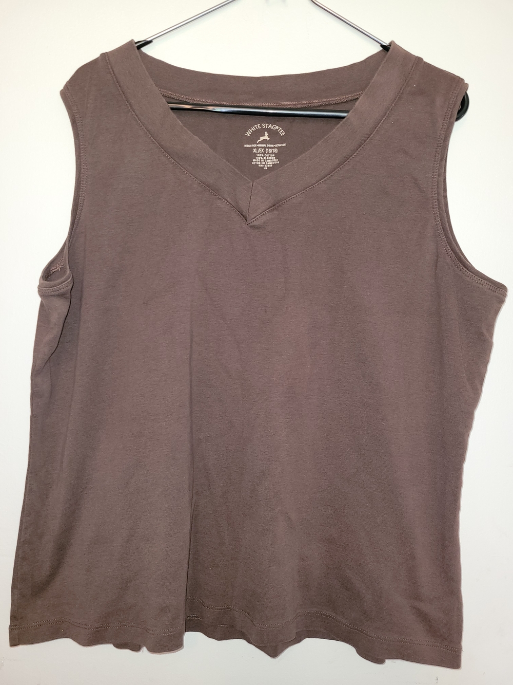White Stag Women’s Brown Sleeveless V-Neck Top